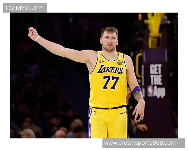 施罗德怒火中烧欲殴打湖人球员国王记者证实目标正是东契奇